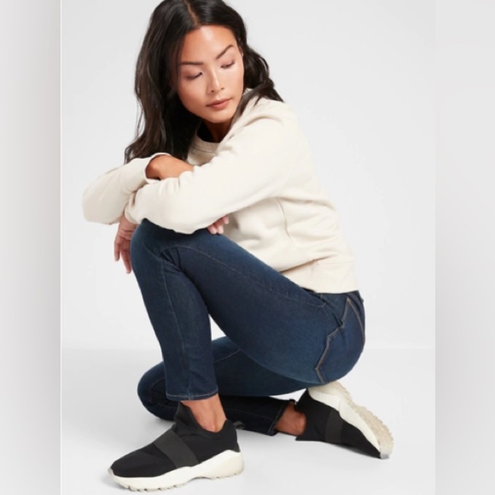 Athleta Sculptek Ultra Skinny Midnight Wash Jean.